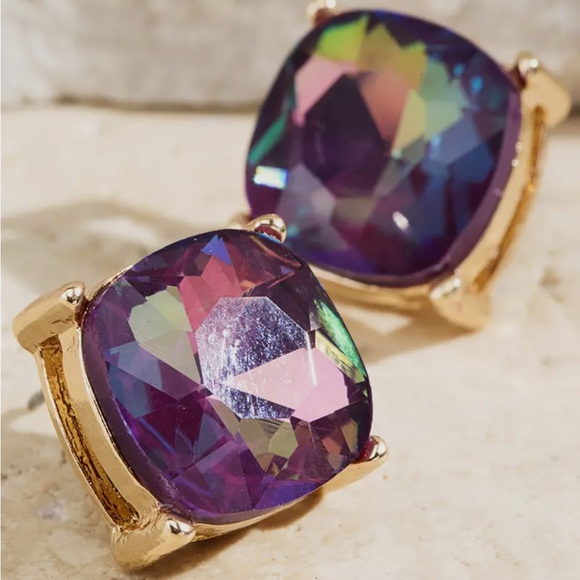 Jewelry - Iridescent Lilac Faceted Glass Stud Earrings
